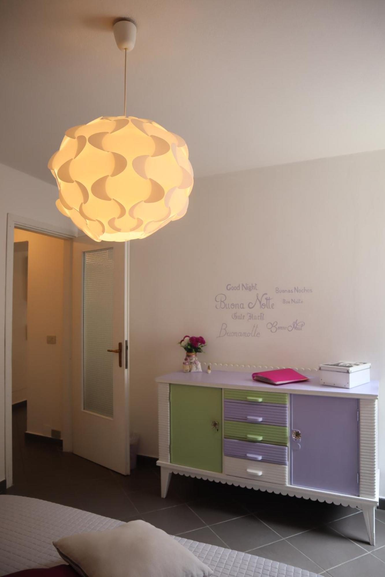 Ferienwohnung House Al Noce Moltrasio Exterior foto