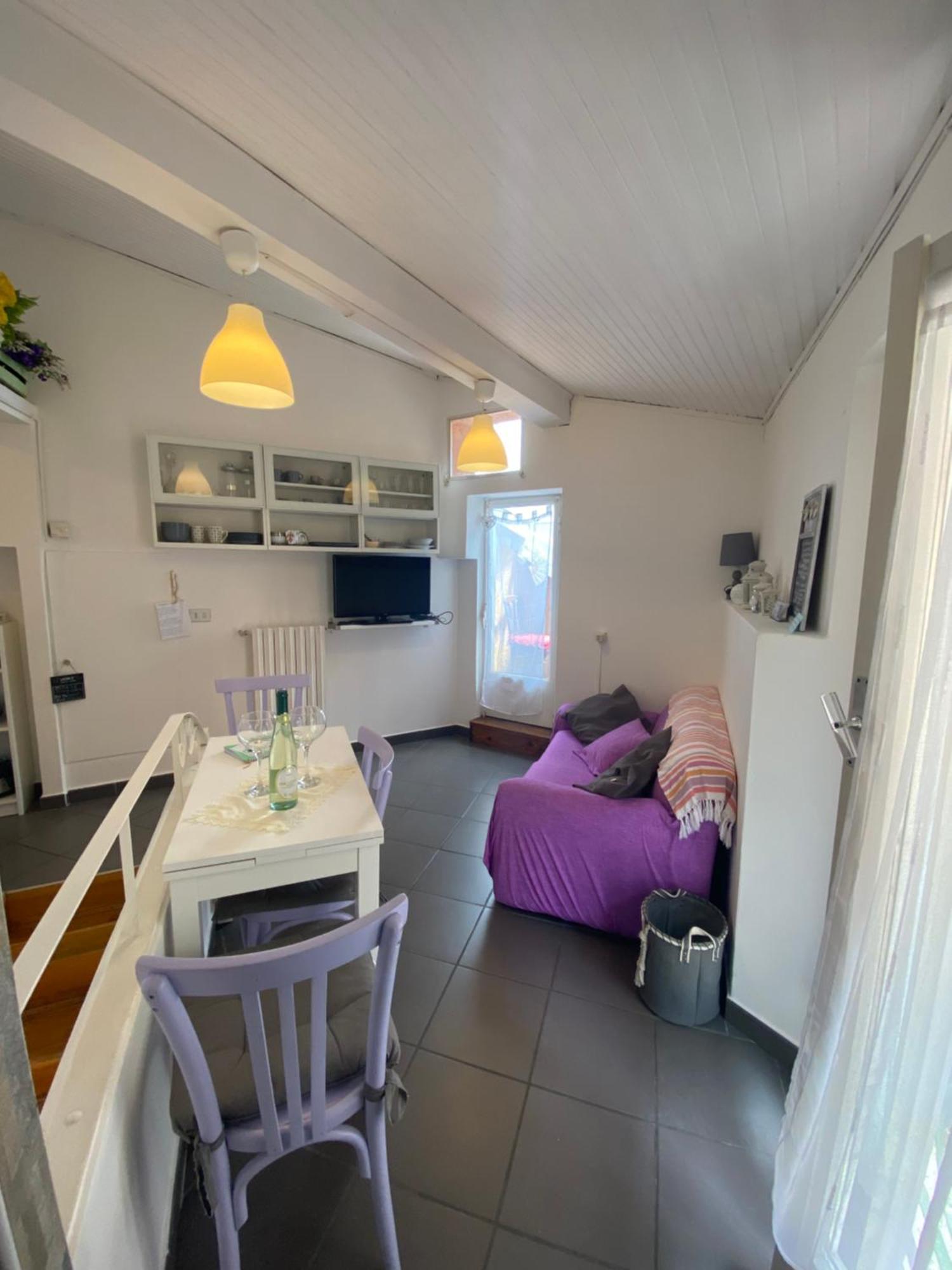 Ferienwohnung House Al Noce Moltrasio Exterior foto
