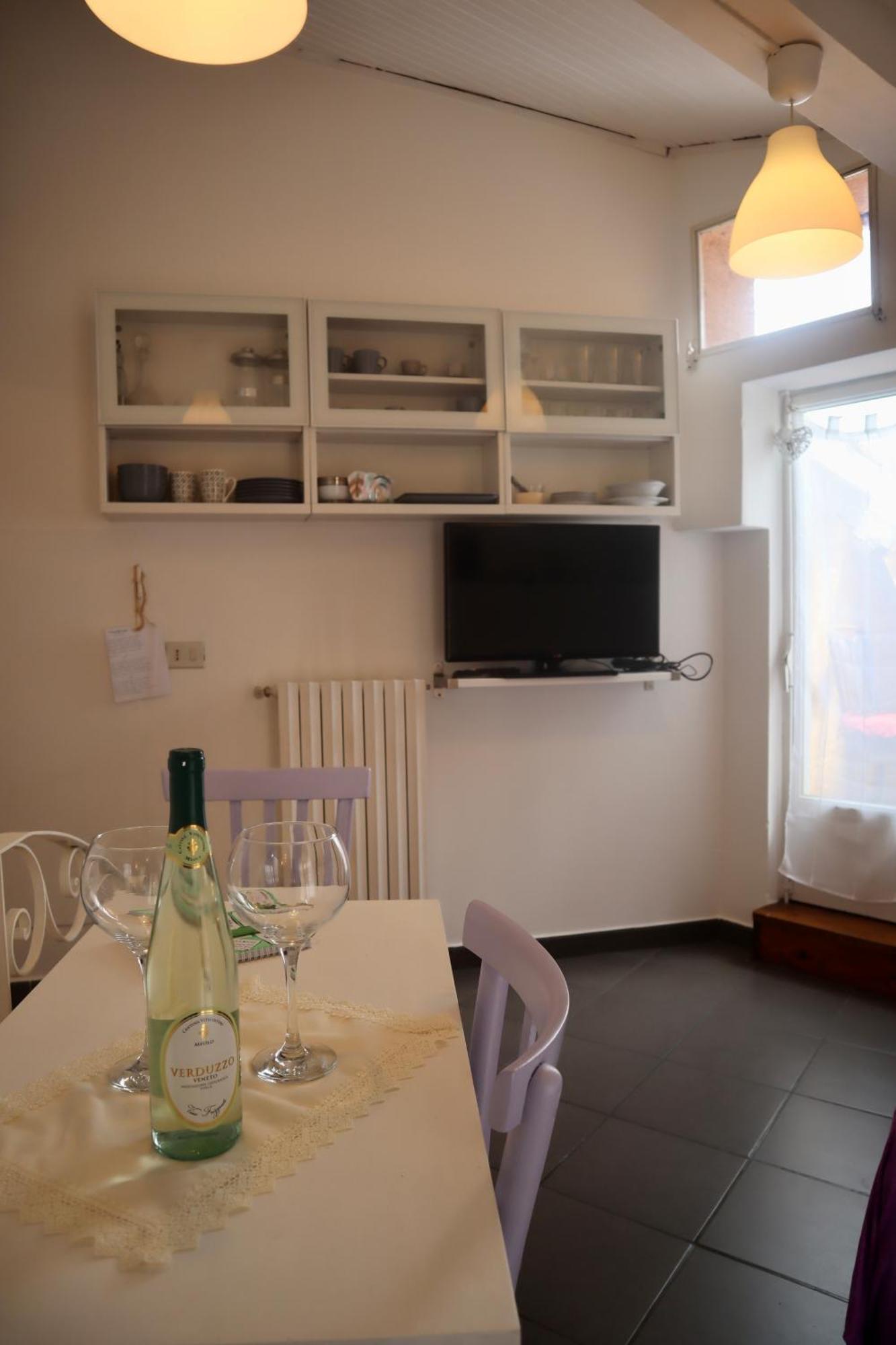 Ferienwohnung House Al Noce Moltrasio Exterior foto