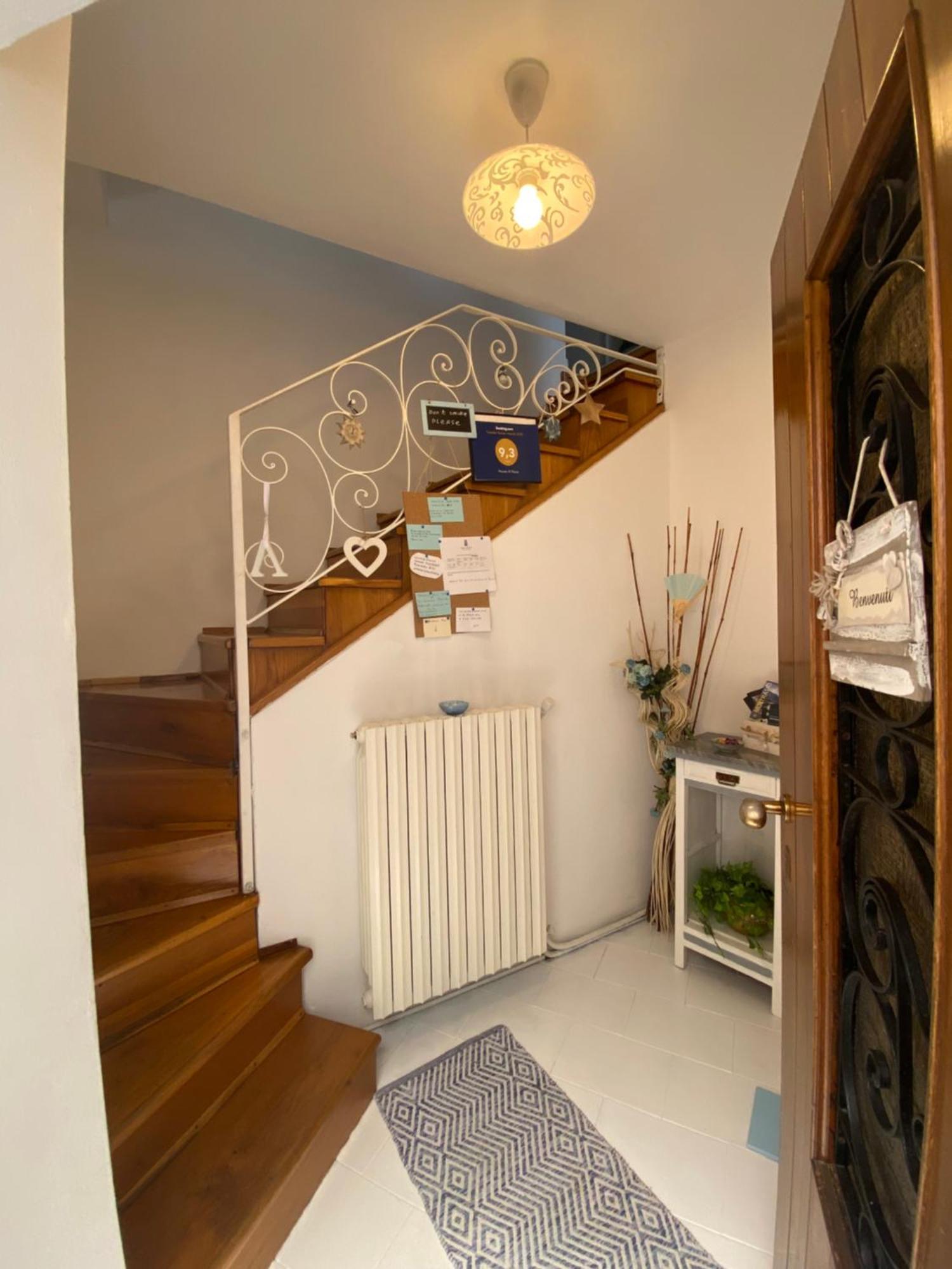 Ferienwohnung House Al Noce Moltrasio Exterior foto